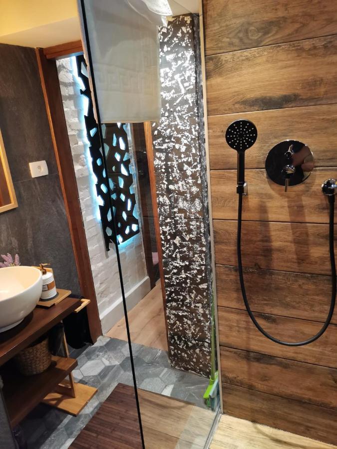 Studio Apartman Black & White Centar Sarajevo Free Parking Ngoại thất bức ảnh