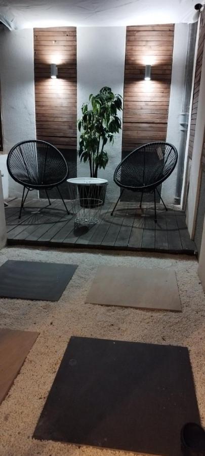 Studio Apartman Black & White Centar Sarajevo Free Parking Ngoại thất bức ảnh