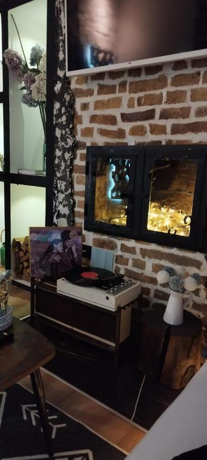 Studio Apartman Black & White Centar Sarajevo Free Parking Ngoại thất bức ảnh